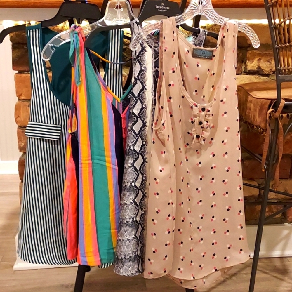 4 NWOT Women's Size Large Assortment Of Sleeveless Dress Tops